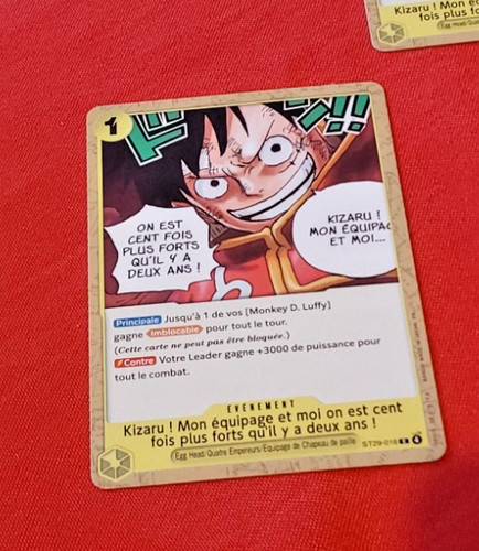 Gioco carte unico pezzo - di,